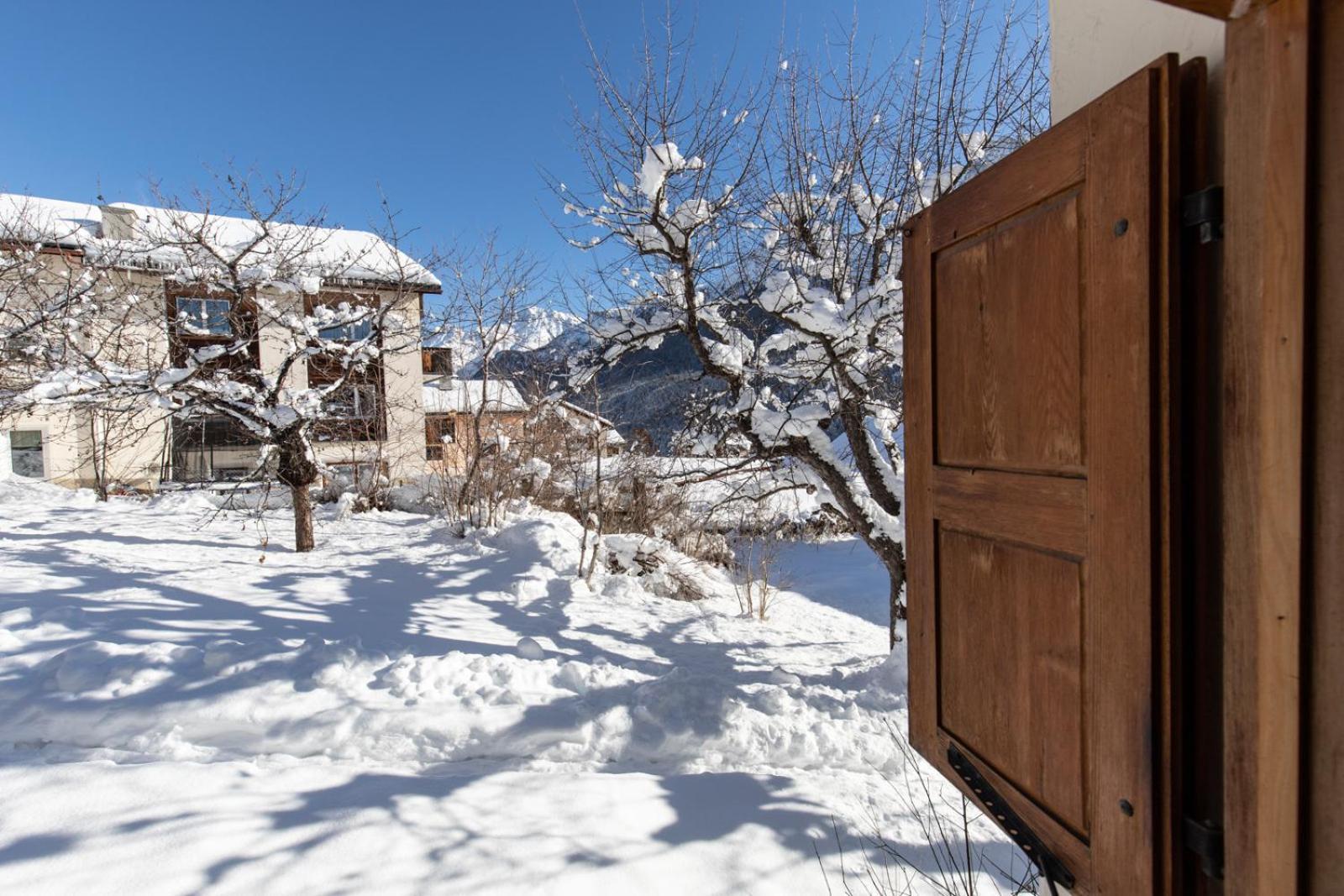 Chasa Curasch Lägenhet Scuol Exteriör bild